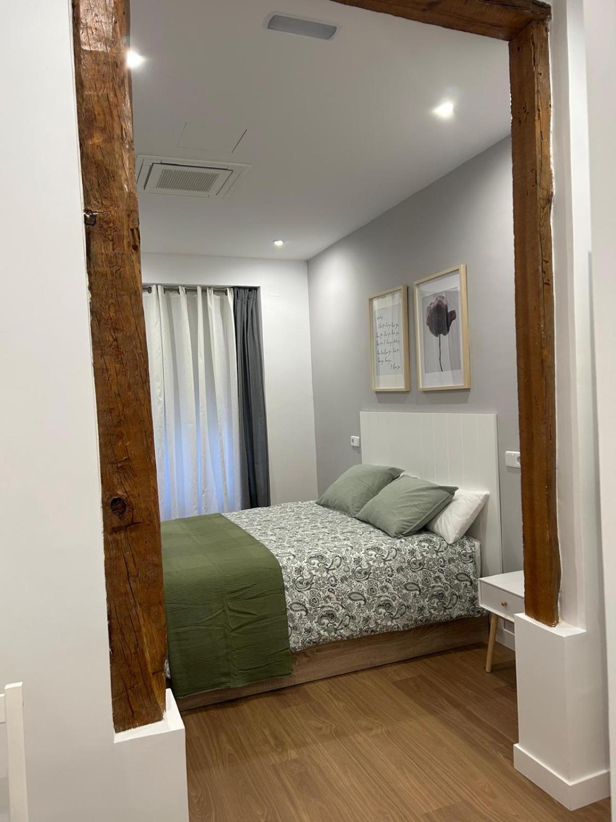 Apartamentos Gravina 马德里 外观 照片