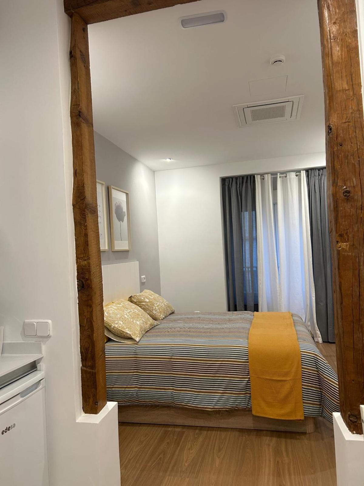 Apartamentos Gravina 马德里 外观 照片